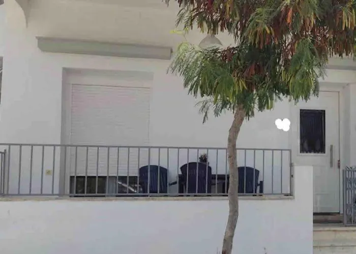 Spacious And Bright Kos Home